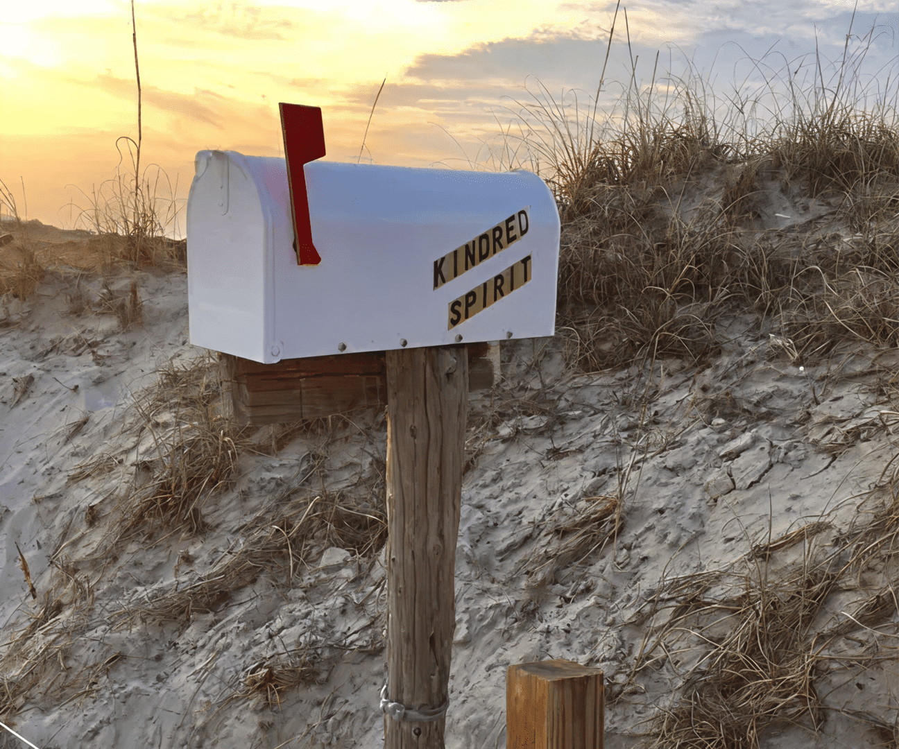 Kindred Spirit mailbox with red flag